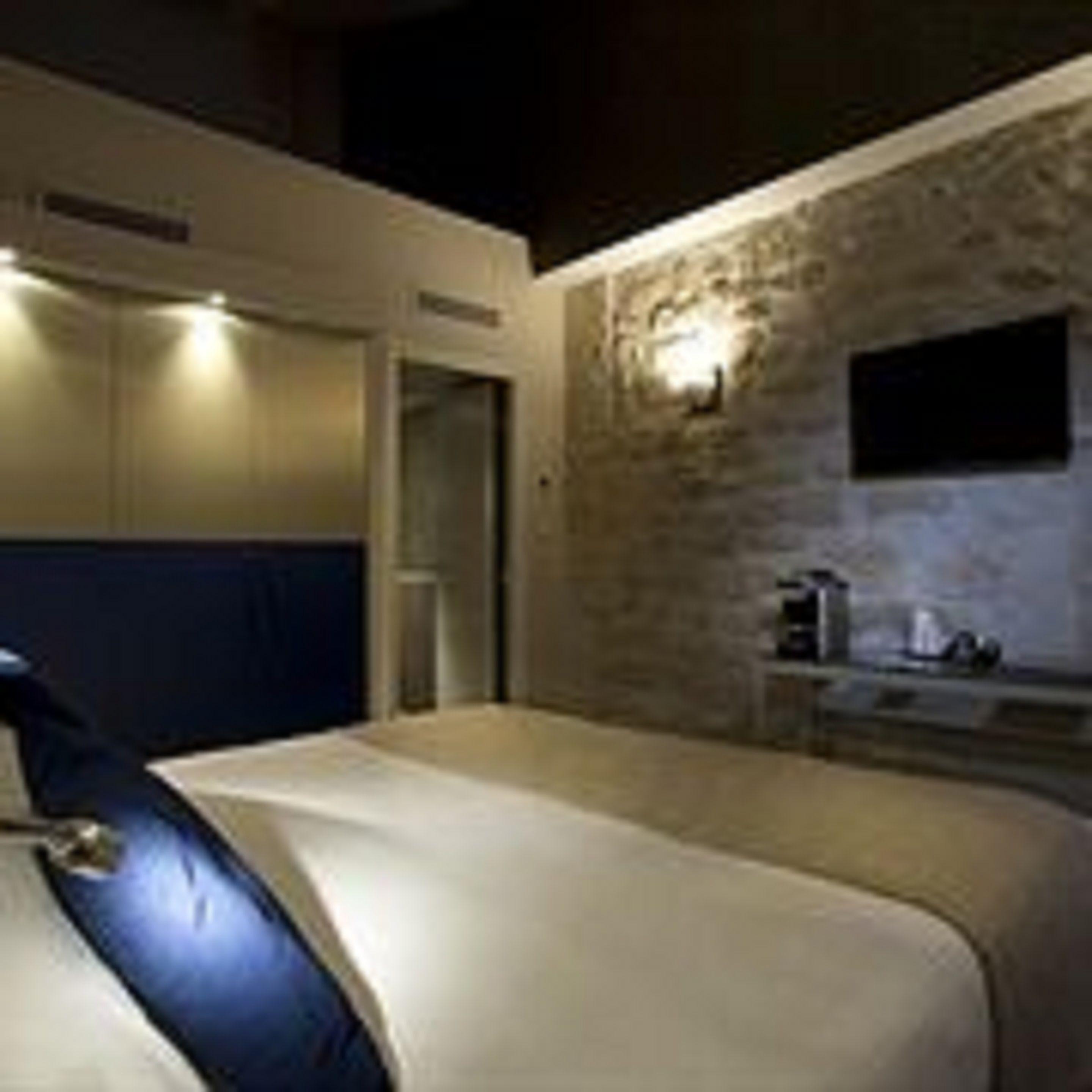 Atmospheres Hotel 4*